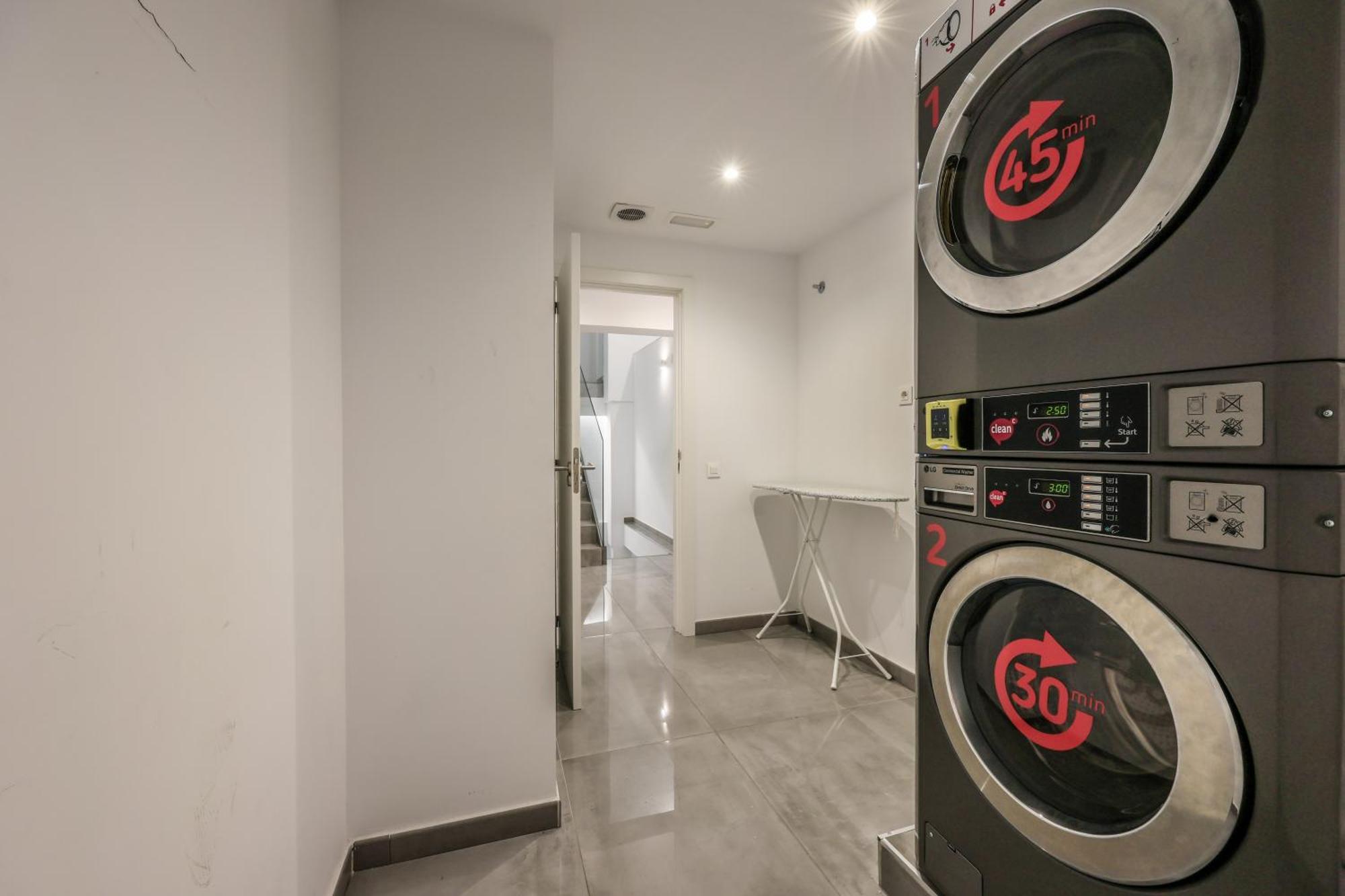 Amazinn Places Blasco De Garay 113 Madrid Bagian luar foto
