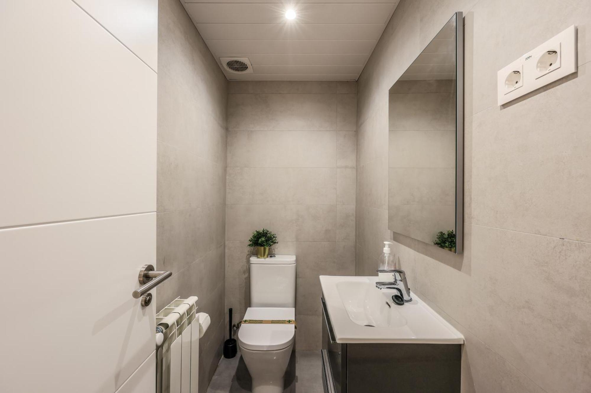 Amazinn Places Blasco De Garay 113 Madrid Bagian luar foto