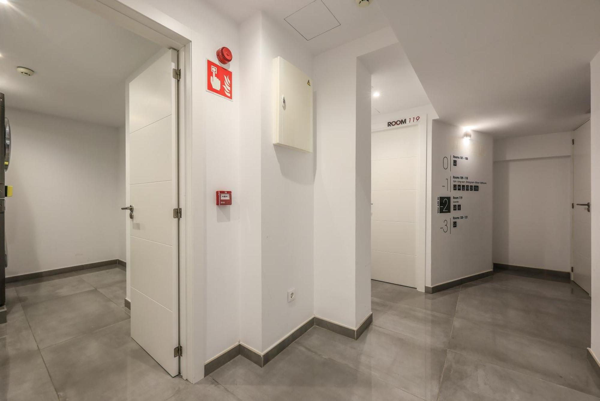 Amazinn Places Blasco De Garay 113 Madrid Bagian luar foto