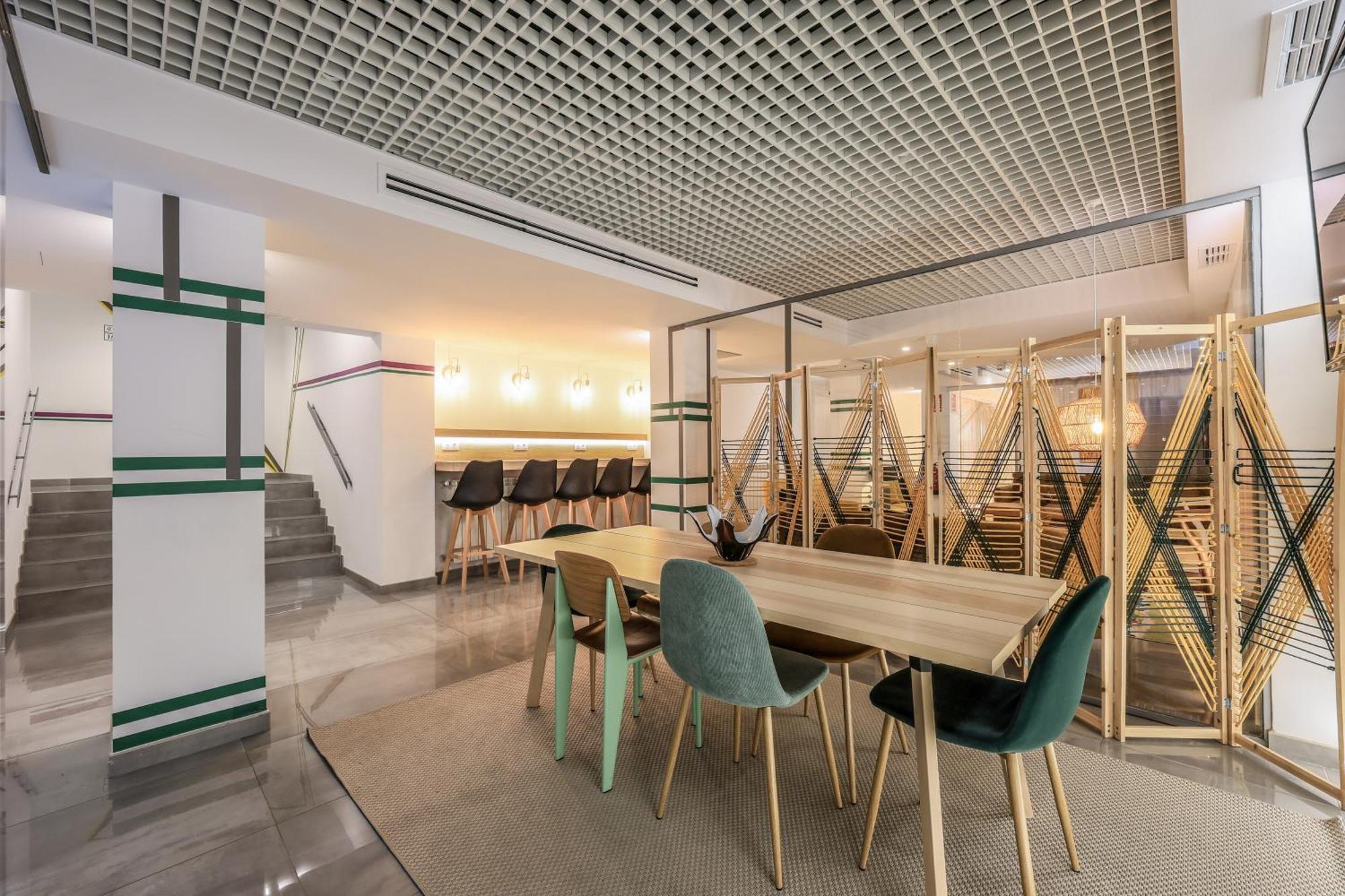 Amazinn Places Blasco De Garay 113 Madrid Bagian luar foto